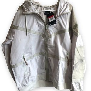 Nike Men’s Windbreaker